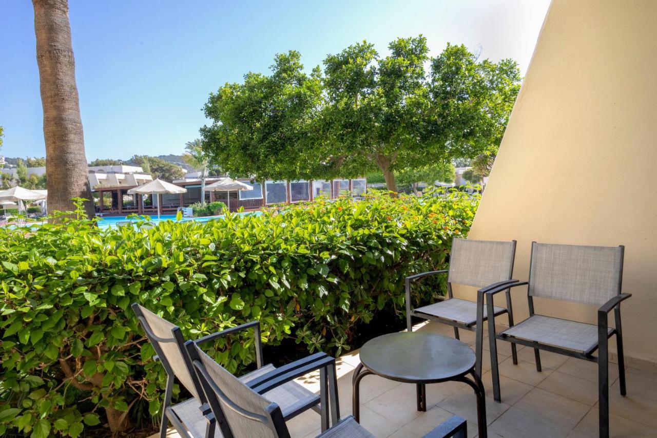 Sol Cosmopolitan Rhodes Hotel Ixia  Exterior foto