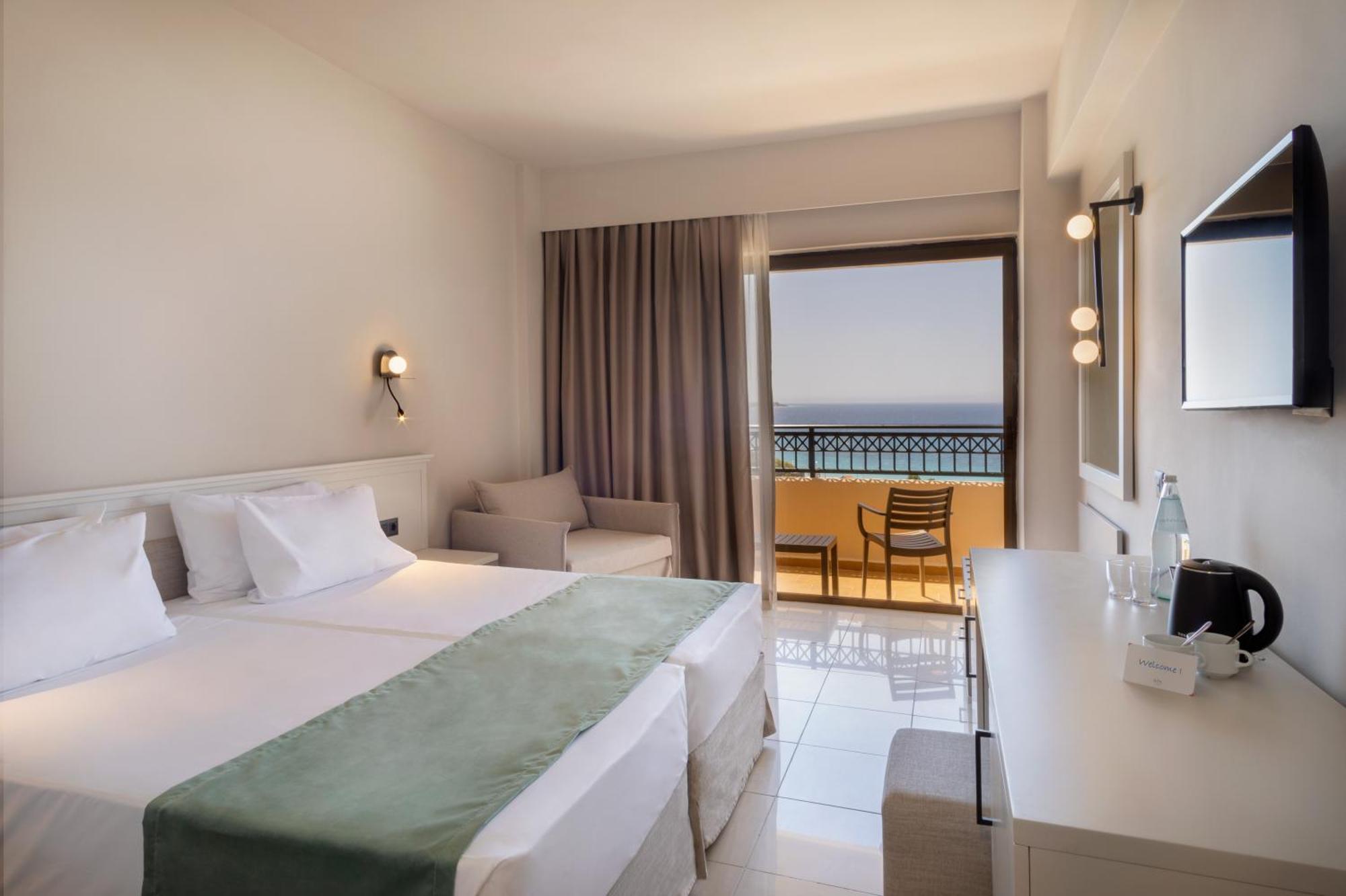 Sol Cosmopolitan Rhodes Hotel Ixia  Exterior foto
